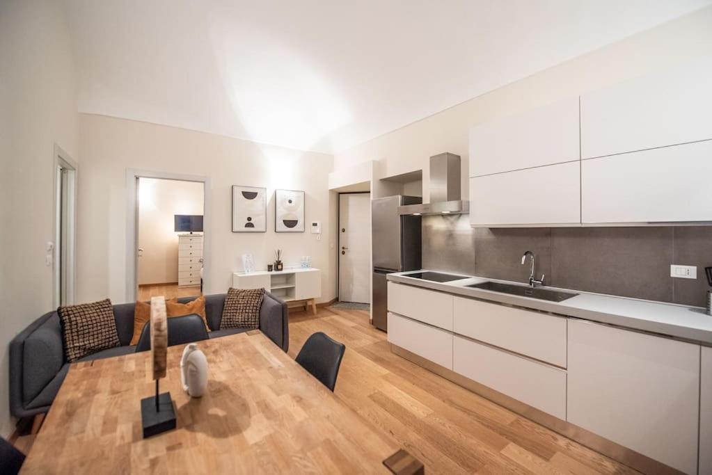 Grand Palace Apartment -Centro Storico Торино Екстериор снимка