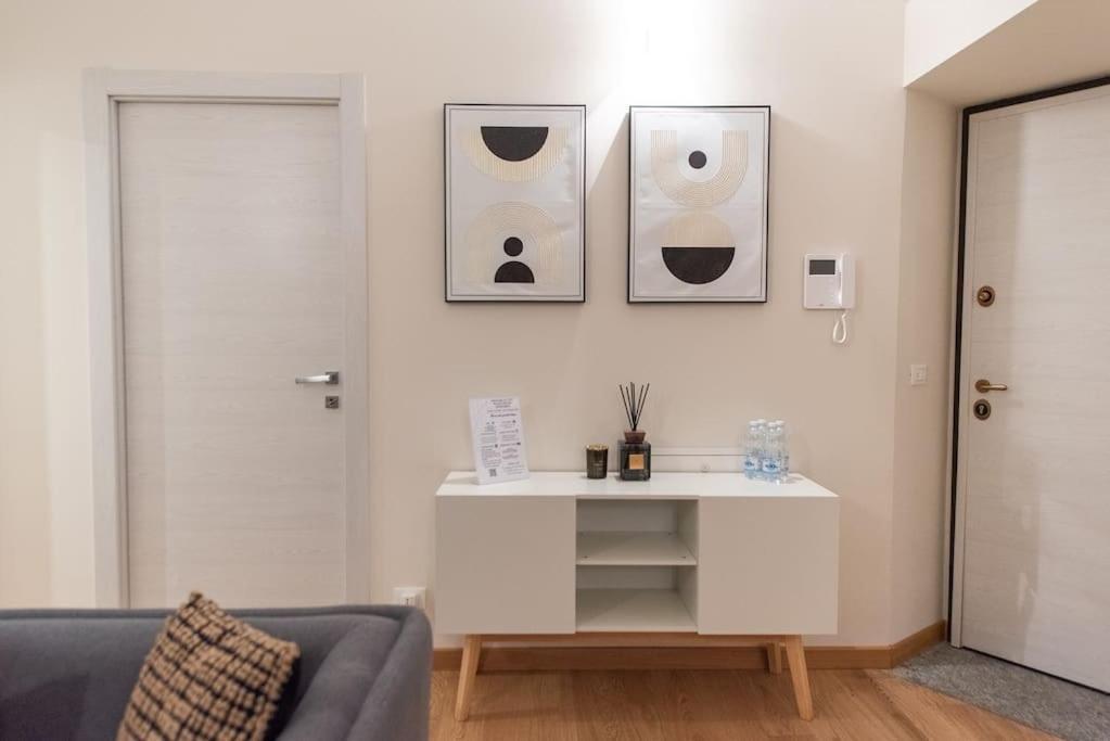 Grand Palace Apartment -Centro Storico Торино Екстериор снимка