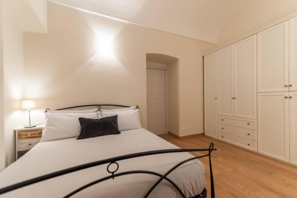 Grand Palace Apartment -Centro Storico Торино Екстериор снимка